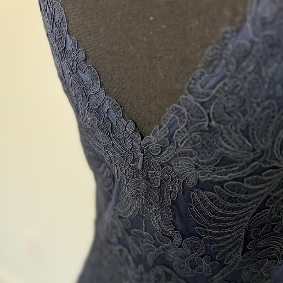 Tadashi Shoji Blue Lace Fit & Flare Midi Sleeveless Dress (Sz 6) - Picture 8 of 11